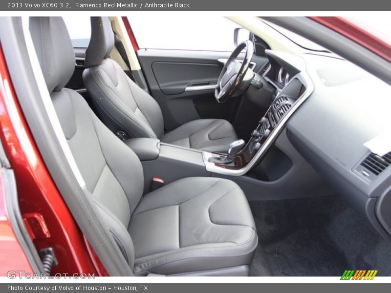 Flamenco Red Metallic / Anthracite Black 2013 Volvo XC60 3.2