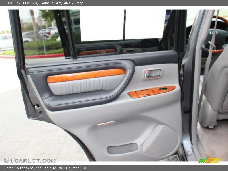 Galactic Gray Mica / Ivory 2006 Lexus LX 470