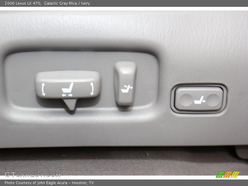 Galactic Gray Mica / Ivory 2006 Lexus LX 470