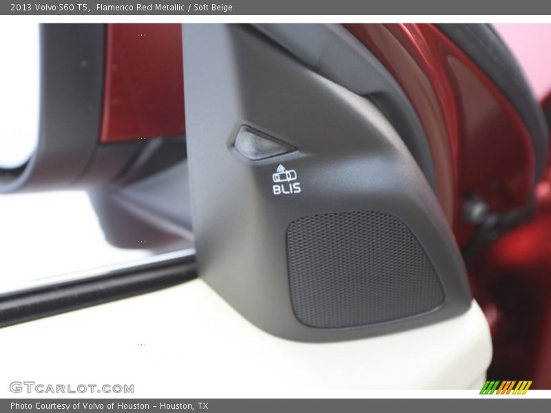 Flamenco Red Metallic / Soft Beige 2013 Volvo S60 T5
