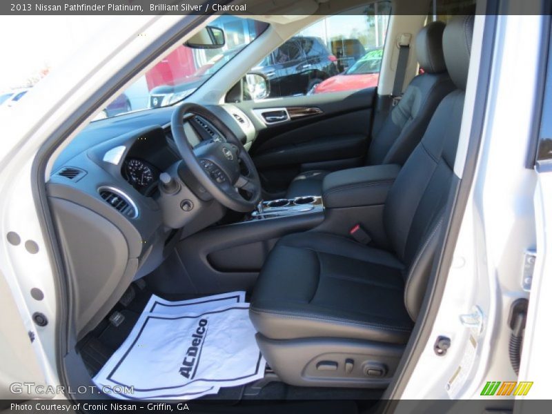  2013 Pathfinder Platinum Charcoal Interior