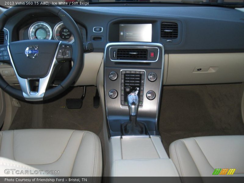 Dashboard of 2013 S60 T5 AWD