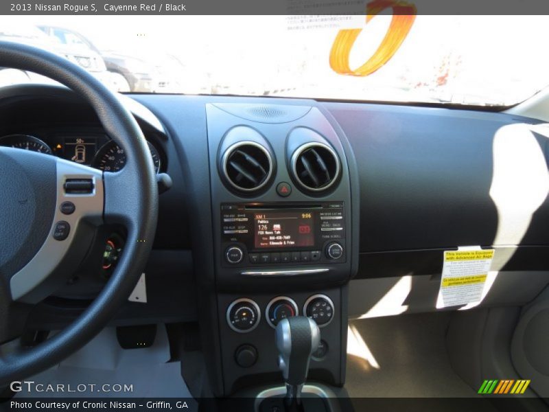 Cayenne Red / Black 2013 Nissan Rogue S