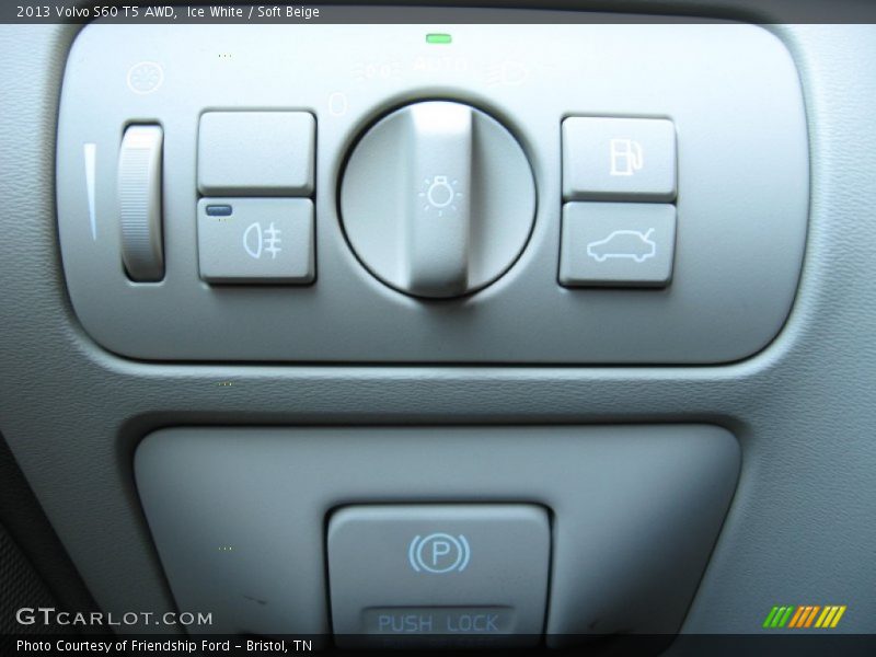 Controls of 2013 S60 T5 AWD
