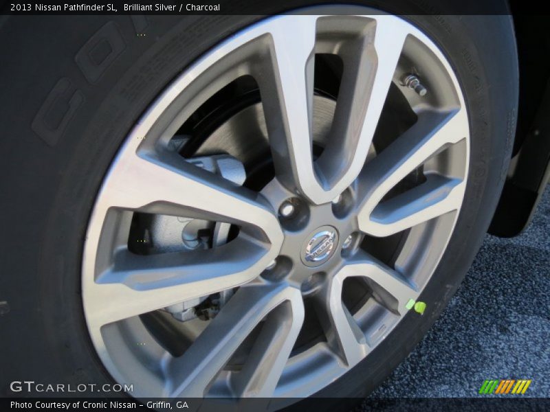 Brilliant Silver / Charcoal 2013 Nissan Pathfinder SL