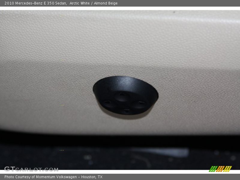 Arctic White / Almond Beige 2010 Mercedes-Benz E 350 Sedan