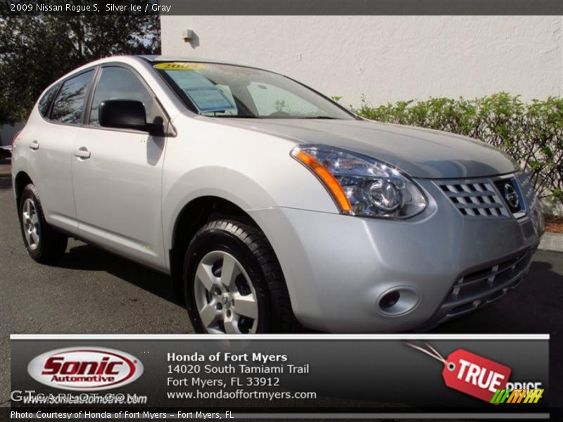 Silver Ice / Gray 2009 Nissan Rogue S
