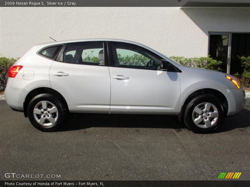 Silver Ice / Gray 2009 Nissan Rogue S