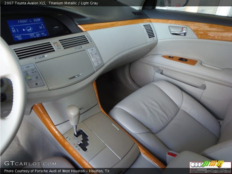 Titanium Metallic / Light Gray 2007 Toyota Avalon XLS