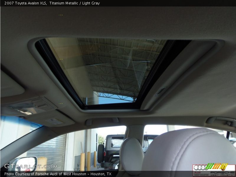 Titanium Metallic / Light Gray 2007 Toyota Avalon XLS