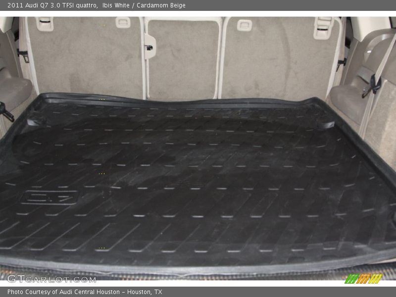 Ibis White / Cardamom Beige 2011 Audi Q7 3.0 TFSI quattro