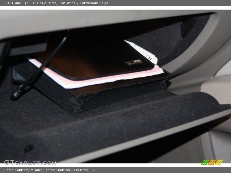 Ibis White / Cardamom Beige 2011 Audi Q7 3.0 TFSI quattro