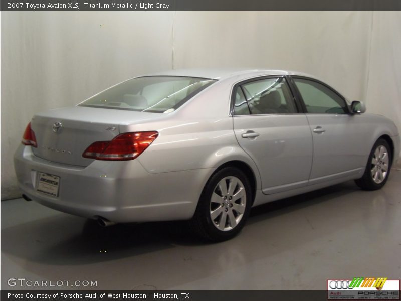 Titanium Metallic / Light Gray 2007 Toyota Avalon XLS