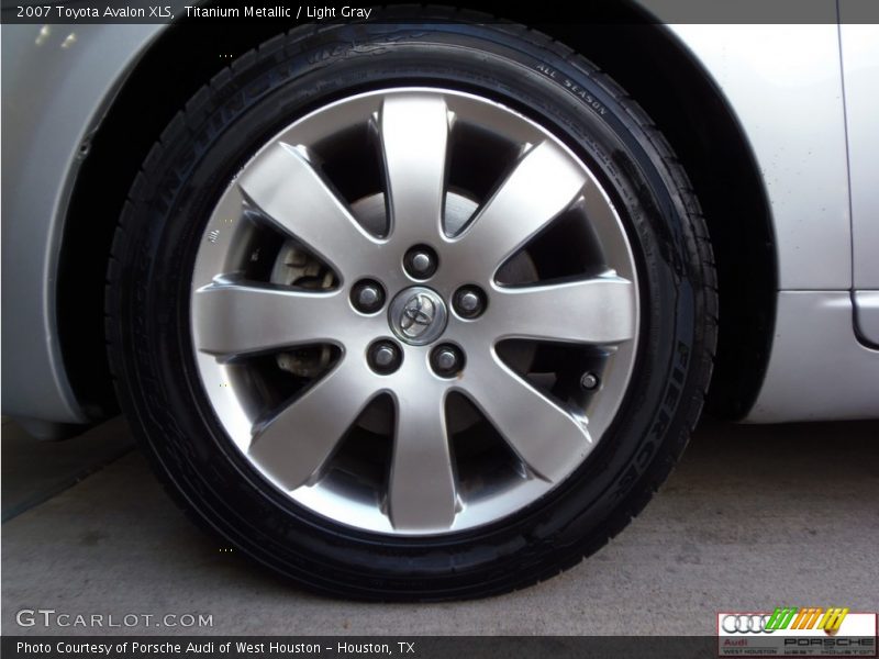 Titanium Metallic / Light Gray 2007 Toyota Avalon XLS