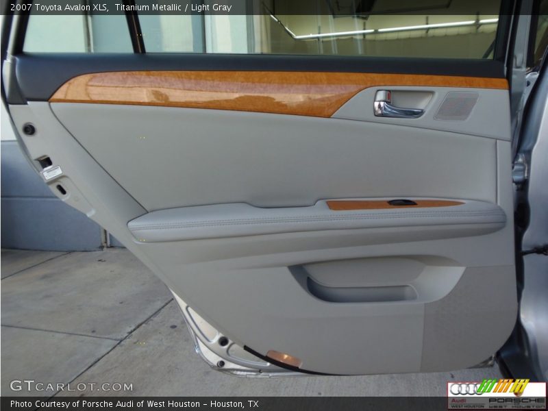 Titanium Metallic / Light Gray 2007 Toyota Avalon XLS