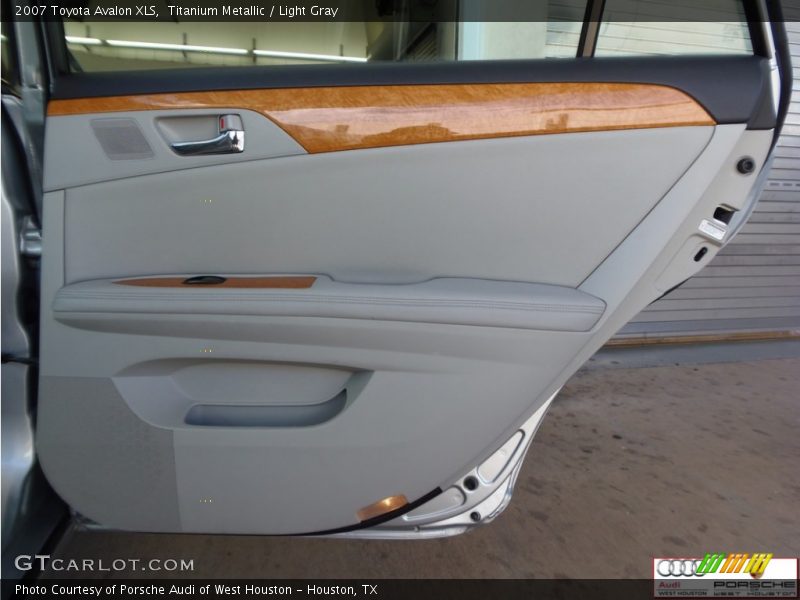 Titanium Metallic / Light Gray 2007 Toyota Avalon XLS