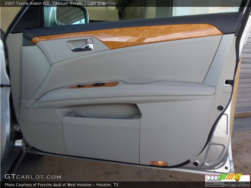 Titanium Metallic / Light Gray 2007 Toyota Avalon XLS