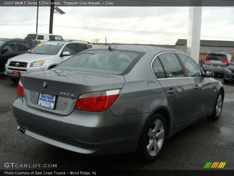 Titanium Grey Metallic / Grey 2007 BMW 5 Series 525xi Sedan