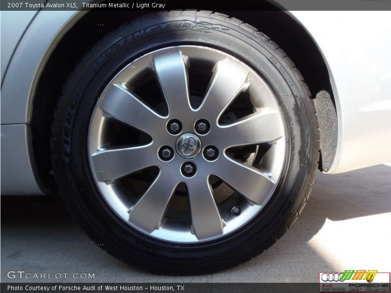 Titanium Metallic / Light Gray 2007 Toyota Avalon XLS