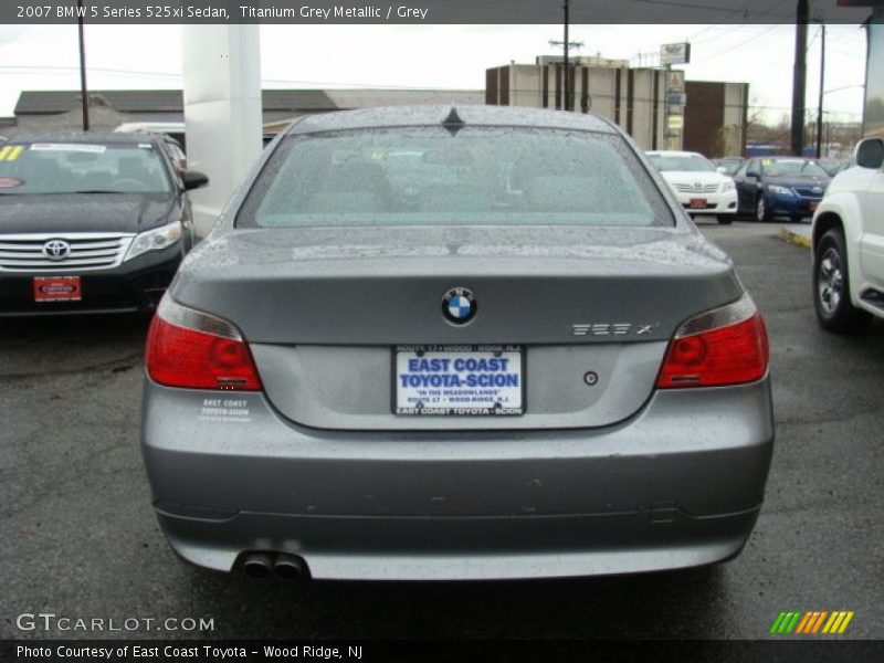 Titanium Grey Metallic / Grey 2007 BMW 5 Series 525xi Sedan