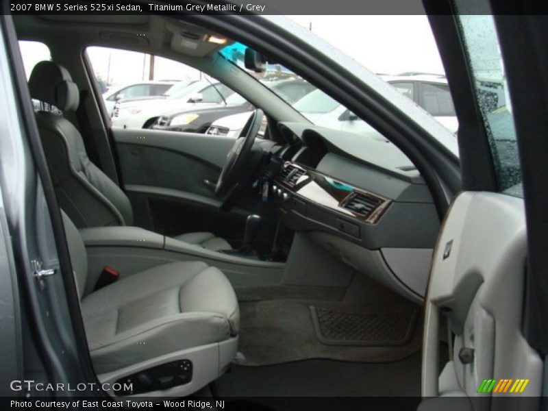 Titanium Grey Metallic / Grey 2007 BMW 5 Series 525xi Sedan