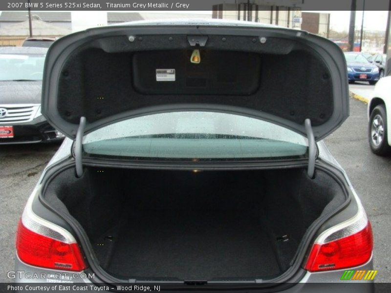 Titanium Grey Metallic / Grey 2007 BMW 5 Series 525xi Sedan