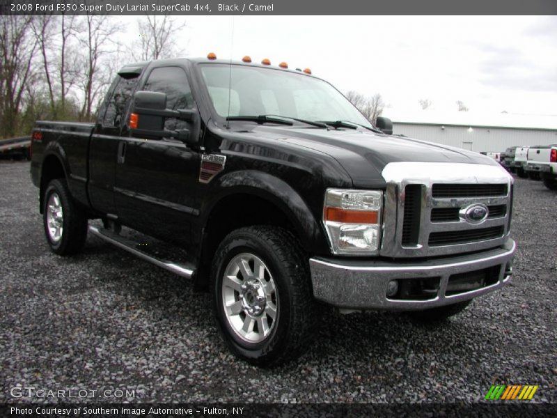 Front 3/4 View of 2008 F350 Super Duty Lariat SuperCab 4x4