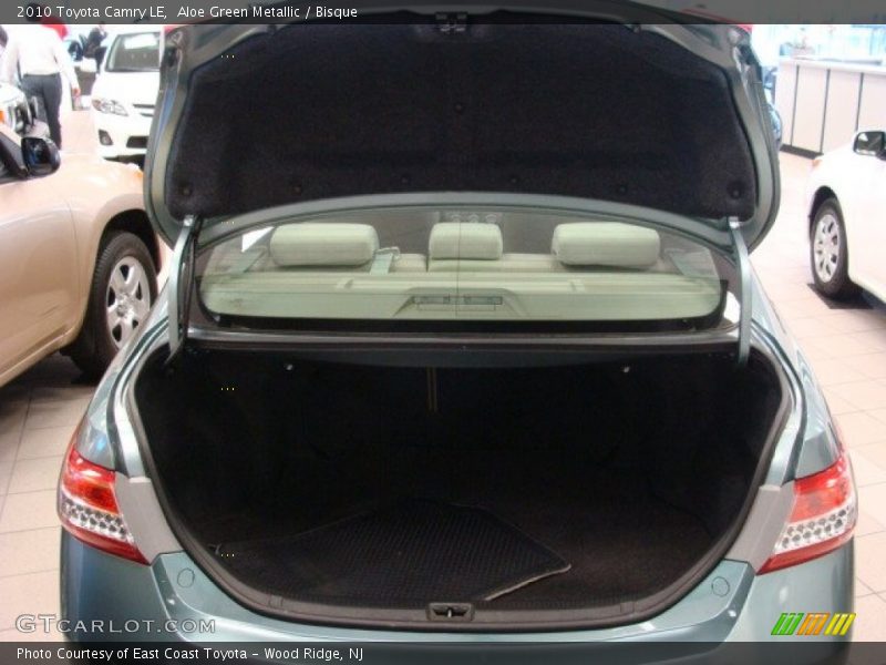 Aloe Green Metallic / Bisque 2010 Toyota Camry LE