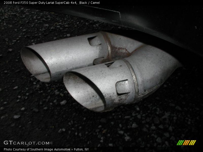 Exhaust of 2008 F350 Super Duty Lariat SuperCab 4x4
