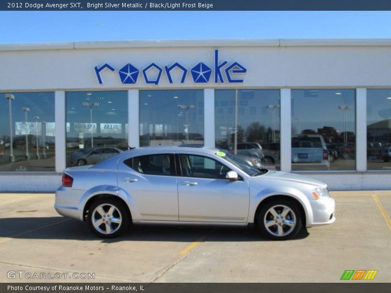 Bright Silver Metallic / Black/Light Frost Beige 2012 Dodge Avenger SXT