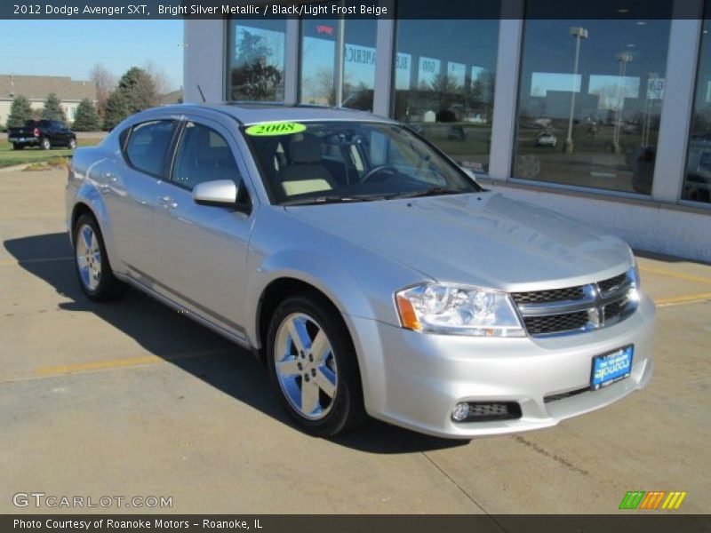 Bright Silver Metallic / Black/Light Frost Beige 2012 Dodge Avenger SXT
