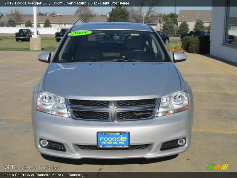 Bright Silver Metallic / Black/Light Frost Beige 2012 Dodge Avenger SXT