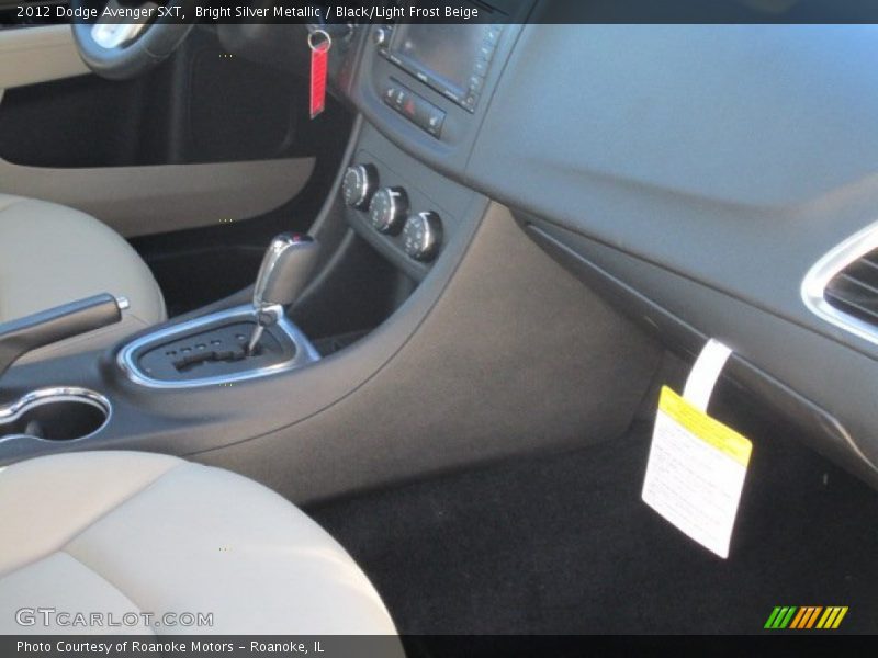Bright Silver Metallic / Black/Light Frost Beige 2012 Dodge Avenger SXT