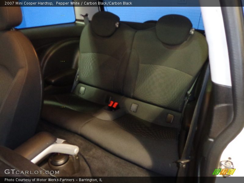 Pepper White / Carbon Black/Carbon Black 2007 Mini Cooper Hardtop
