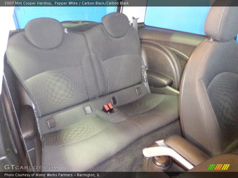 Pepper White / Carbon Black/Carbon Black 2007 Mini Cooper Hardtop