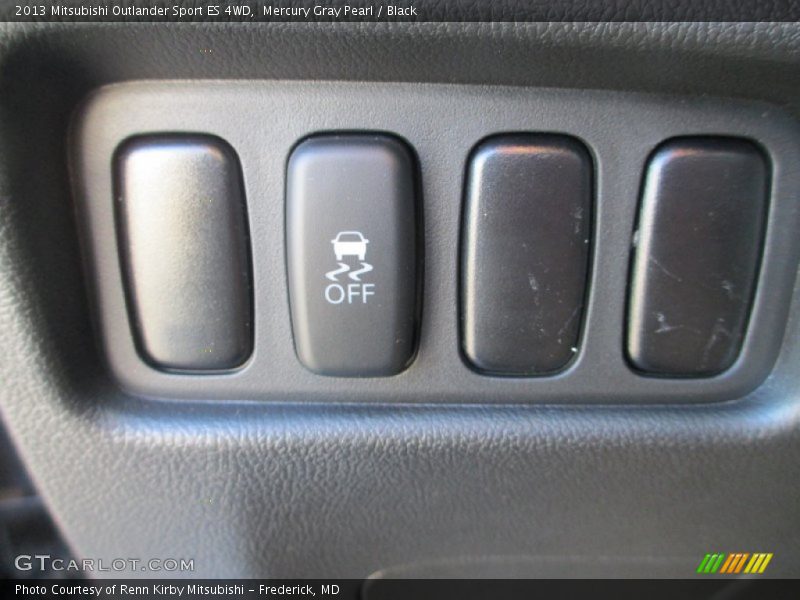 Mercury Gray Pearl / Black 2013 Mitsubishi Outlander Sport ES 4WD