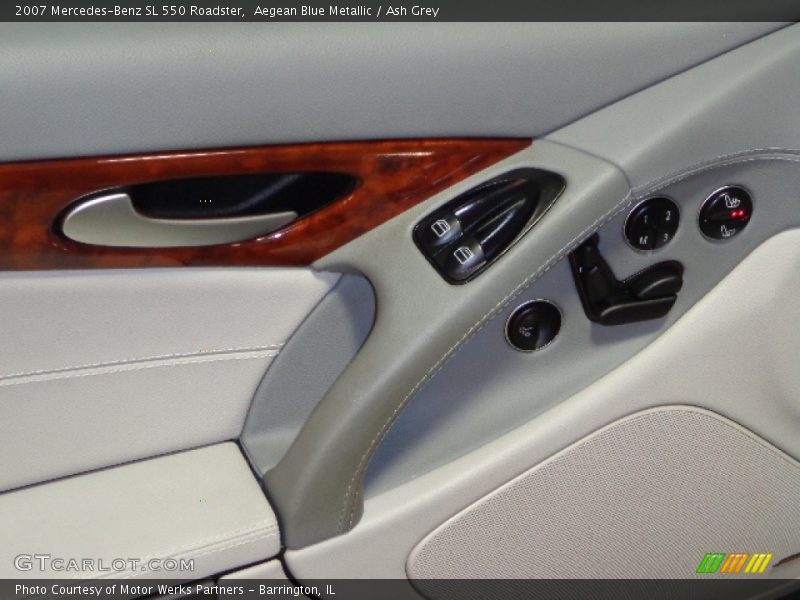 Controls of 2007 SL 550 Roadster