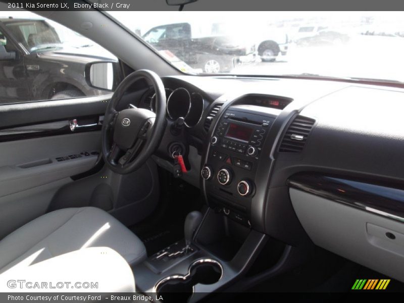 Ebony Black / Gray 2011 Kia Sorento LX