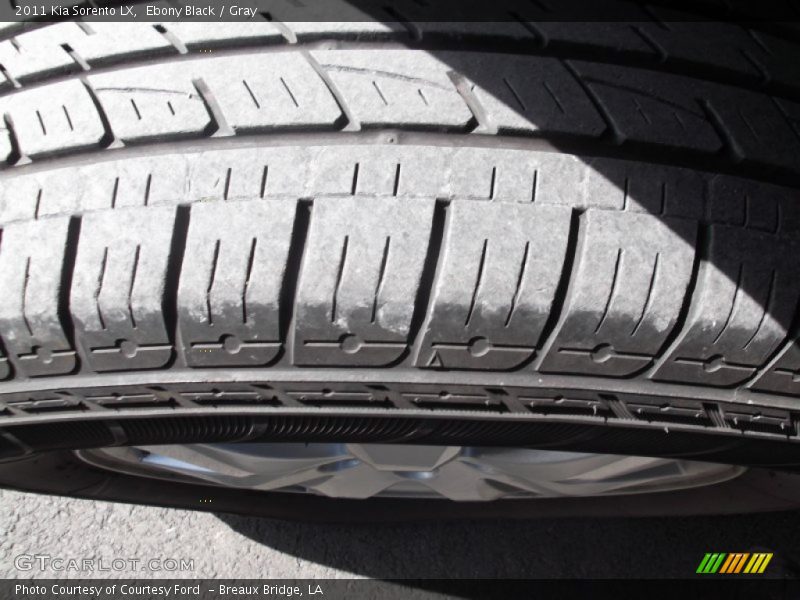 Ebony Black / Gray 2011 Kia Sorento LX