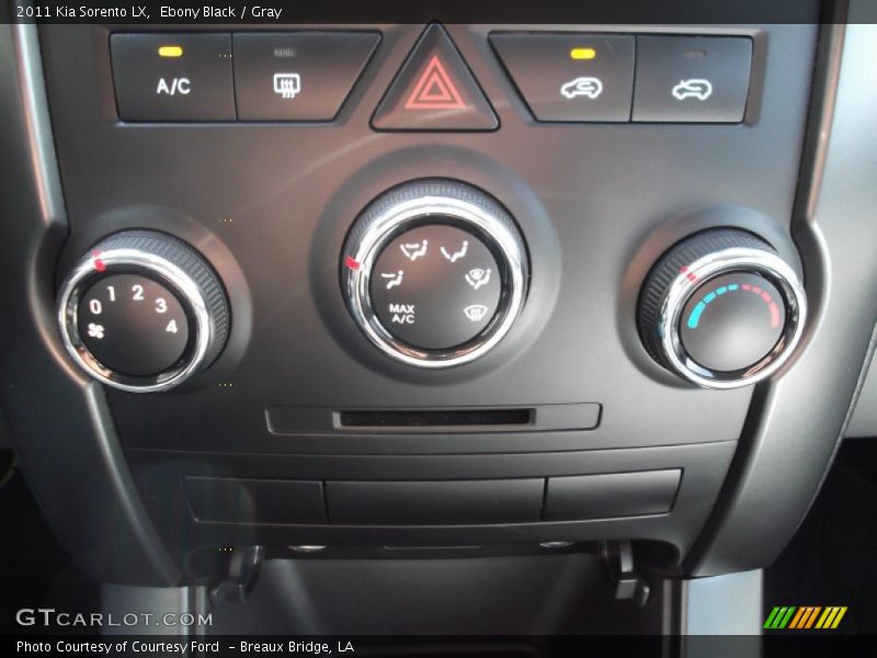 Ebony Black / Gray 2011 Kia Sorento LX