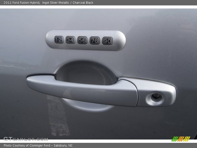 Ingot Silver Metallic / Charcoal Black 2011 Ford Fusion Hybrid