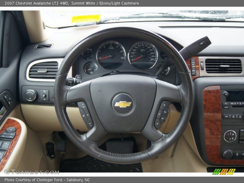 Summit White / Ebony/Light Cashmere 2007 Chevrolet Avalanche LTZ 4WD