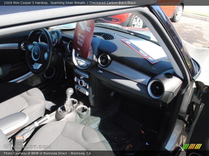 Sparkling Silver Metallic / Checkered Carbon Black/Black 2009 Mini Cooper S Hardtop