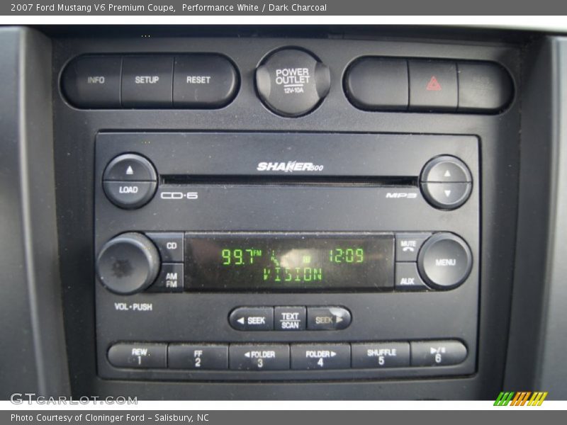 Audio System of 2007 Mustang V6 Premium Coupe