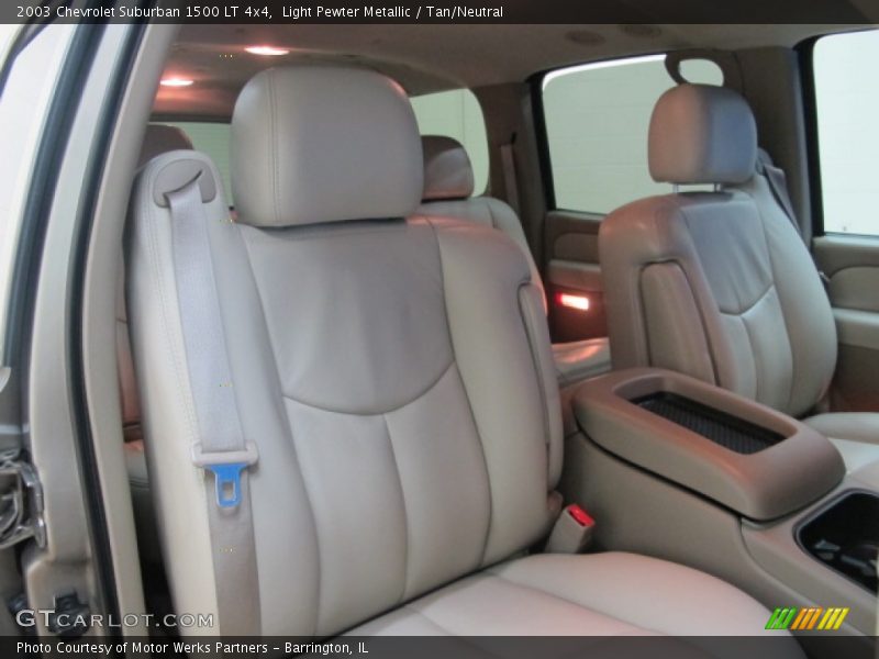 Light Pewter Metallic / Tan/Neutral 2003 Chevrolet Suburban 1500 LT 4x4