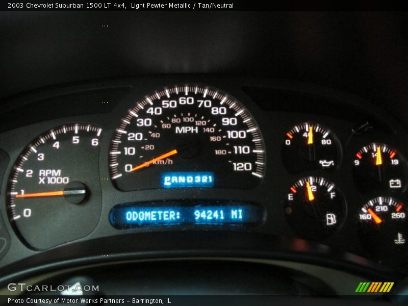 Light Pewter Metallic / Tan/Neutral 2003 Chevrolet Suburban 1500 LT 4x4