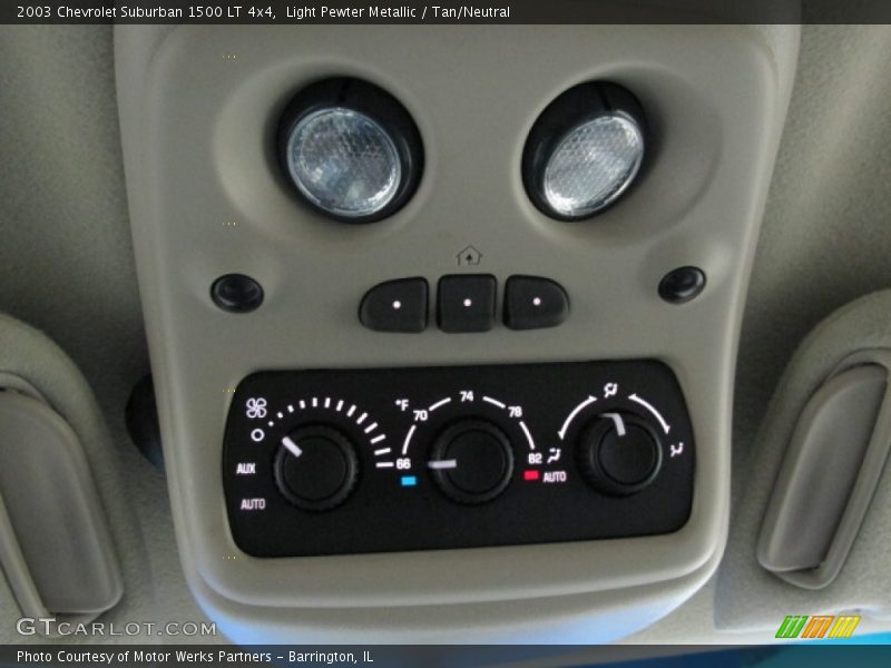 Light Pewter Metallic / Tan/Neutral 2003 Chevrolet Suburban 1500 LT 4x4