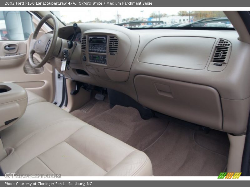 Oxford White / Medium Parchment Beige 2003 Ford F150 Lariat SuperCrew 4x4