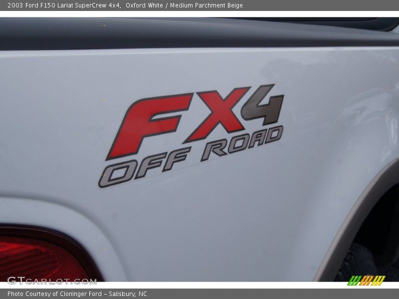 Oxford White / Medium Parchment Beige 2003 Ford F150 Lariat SuperCrew 4x4