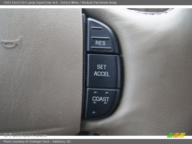 Oxford White / Medium Parchment Beige 2003 Ford F150 Lariat SuperCrew 4x4